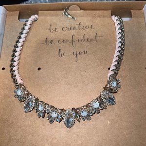 NIB Chloe + Isabel Jolie Collar Necklace